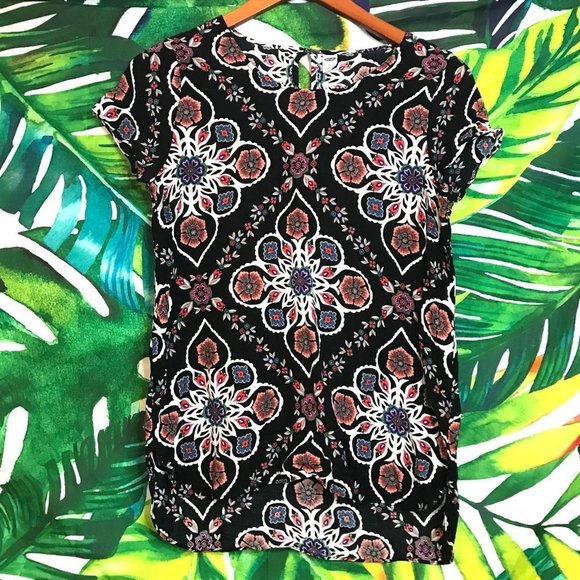EUC Old Navy Women's Small Geometric Floral Boho Work Casual Blouse - Picture 1 of 6